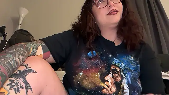 nativepumpkin95 online show from March 11, 2:06 am