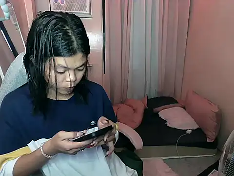 Snapshot of young_salsalita chatting on September 21, 8:38 am young salsalita online show from September 21, 8:38 am