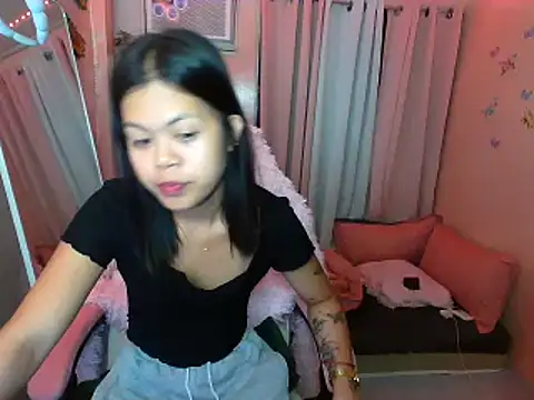 Snapshot of young_salsalita chatting on October 13, 1:33 pm young salsalita online show from October 13, 1:33 pm