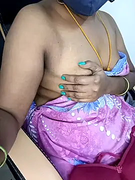 Snapshot of Tamil-hotwife chatting on February 9, 7:49 am Tamil-hotwife online show from February 9, 7:49 am