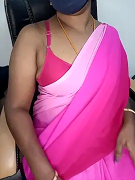 Snapshot of Tamil-hotwife chatting on February 18, 4:37 pm Tamil-hotwife online show from February 18, 4:37 pm