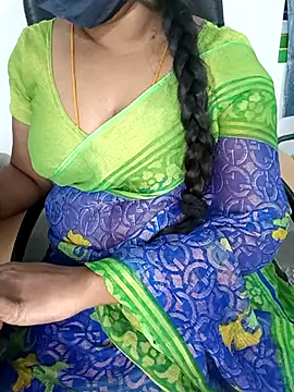 Snapshot of Tamil-hotwife chatting on February 26, 6:21 pm Tamil-hotwife online show from February 26, 6:21 pm