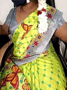 Snapshot of Tamil-hotwife chatting on March 4, 12:44 pm Tamil-hotwife online show from March 4, 12:44 pm