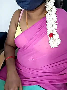 Snapshot of Tamil-hotwife chatting on March 7, 6:57 am Tamil-hotwife online show from March 7, 6:57 am