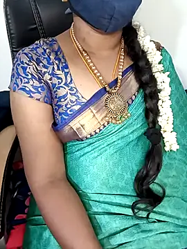Snapshot of Tamil-hotwife chatting on March 13, 6:45 pm Tamil-hotwife online show from March 13, 6:45 pm
