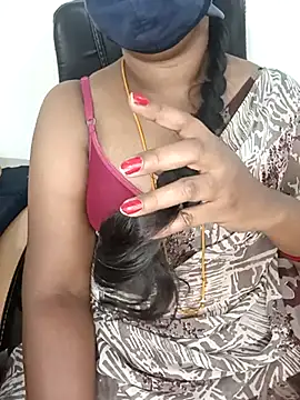 Snapshot of Tamil-hotwife chatting on March 22, 5:28 am Tamil-hotwife online show from March 22, 5:28 am