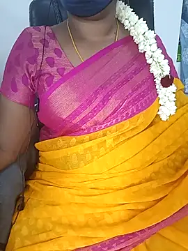 Snapshot of Tamil-hotwife chatting on September 29, 4:34 pm Tamil-hotwife online show from September 29, 4:34 pm