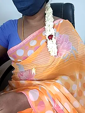 Snapshot of Tamil-hotwife chatting on October 18, 4:19 pm Tamil-hotwife online show from October 18, 4:19 pm