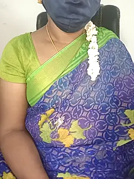 Snapshot of Tamil-hotwife chatting on October 25, 6:13 pm Tamil-hotwife online show from October 25, 6:13 pm