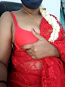 Snapshot of Tamil-hotwife chatting on April 24, 6:10 pm Tamil-hotwife online show from April 24, 6:10 pm