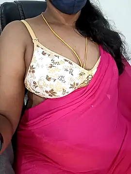 Snapshot of Tamil-hotwife chatting on April 26, 3:04 am Tamil-hotwife online show from April 26, 3:04 am