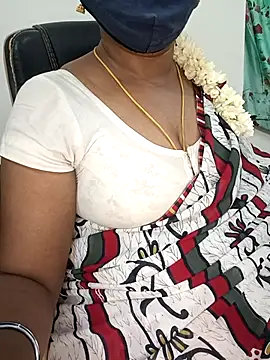 Snapshot of Tamil-hotwife chatting on April 30, 4:19 am Tamil-hotwife online show from April 30, 4:19 am
