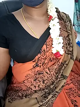 Snapshot of Tamil-hotwife chatting on May 1, 4:44 pm Tamil-hotwife online show from May 1, 4:44 pm