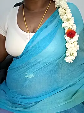 Snapshot of Tamil-hotwife chatting on May 3, 4:24 pm Tamil-hotwife online show from May 3, 4:24 pm