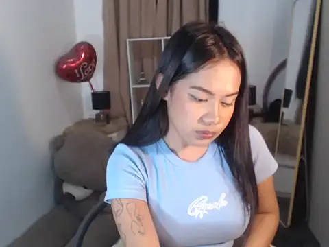FrancineGarcia online show from June 28, 11:38 am
