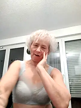 Snapshot of Hot_Ann52 chatting on February 25, 7:58 pm Hot Ann52 online show from February 25, 7:58 pm