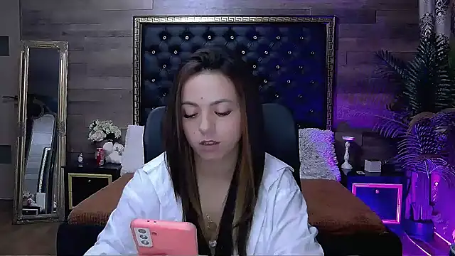 PlayfulElla online show from October 11, 5:17 am