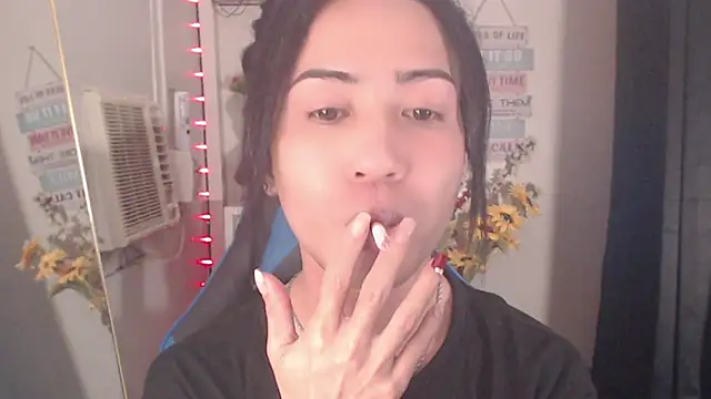 Lemonadexxx online show from December 17, 5:02 am