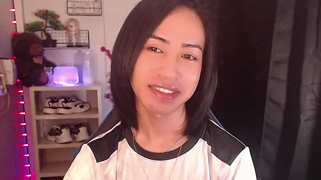 Snapshot of Lemonadexxx chatting on January 6, 1:42 am Lemonadexxx online show from January 6, 1:42 am