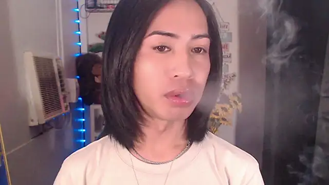 Snapshot of Lemonadexxx chatting on January 8, 7:43 am Lemonadexxx online show from January 8, 7:43 am