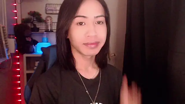 Snapshot of Lemonadexxx chatting on January 18, 9:13 am Lemonadexxx online show from January 18, 9:13 am