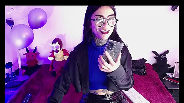 Snapshot of Ardat_Lili69 chatting on July 18, 8:23 pm Ardat Lili69 online show from July 18, 8:23 pm