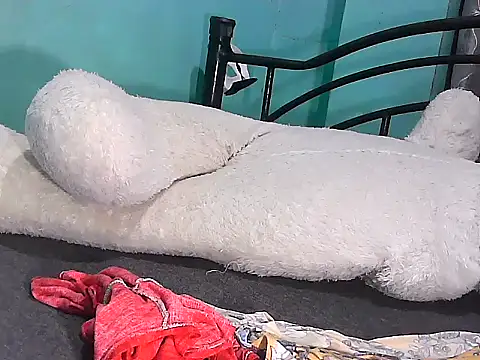 lexilicious 69 online show from March 29, 9:31 am