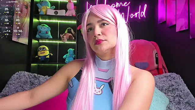 Snapshot of Emilyjhonson_01 chatting on January 24, 3:24 pm Emilyjhonson 01 online show from January 24, 3:24 pm