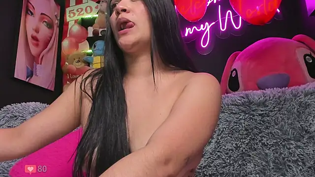 Snapshot of Emilyjhonson_01 chatting on February 2, 5:26 pm Emilyjhonson 01 online show from February 2, 5:26 pm