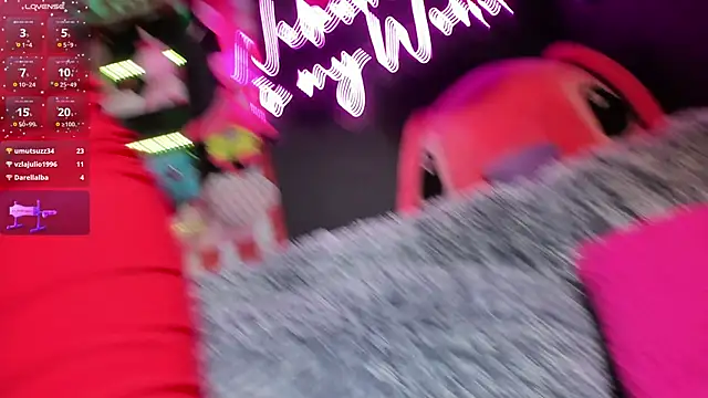 Snapshot of Emilyjhonson_01 chatting on February 5, 6:15 pm Emilyjhonson 01 online show from February 5, 6:15 pm