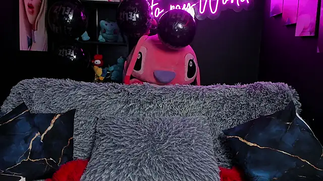 Snapshot of Emilyjhonson_01 chatting on September 11, 2:06 pm Emilyjhonson 01 online show from September 11, 2:06 pm