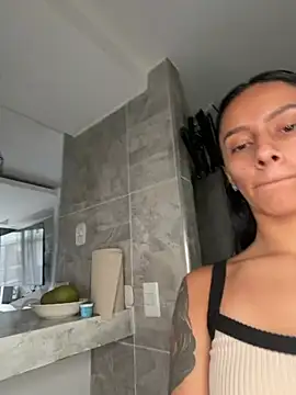 Snapshot of karlyn_angels chatting on May 12, 5:21 pm karlyn angels online show from May 12, 5:21 pm