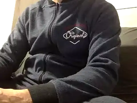 curioushetero online show from December 2, 4:31 pm