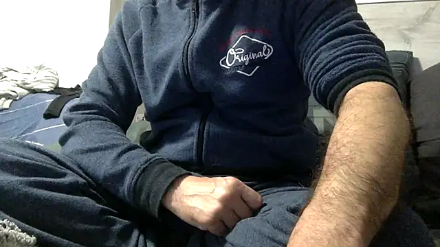 curioushetero online show from March 6, 8:37 pm