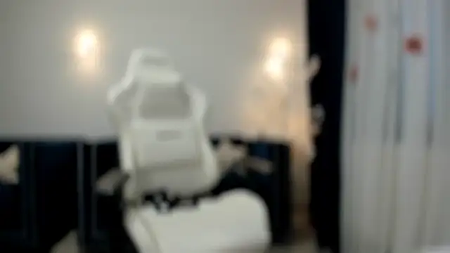 Snapshot of _missperfection_ chatting on December 10, 6:22 am missperfection online show from December 10, 6:22 am