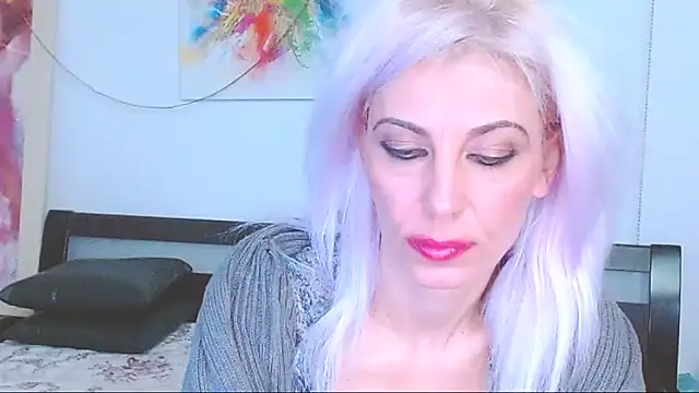 HoneyLara online show from January 31, 2:37 am