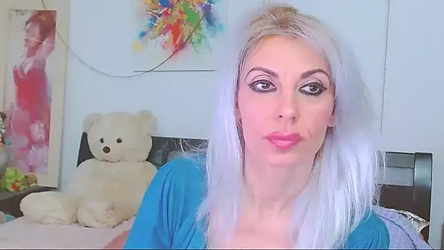 HoneyLara online show from March 24, 9:31 pm