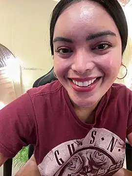 HotstuffCherrySummer online show from December 5, 8:45 am