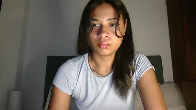 dark enchantress  online show from September 19, 1:40 am