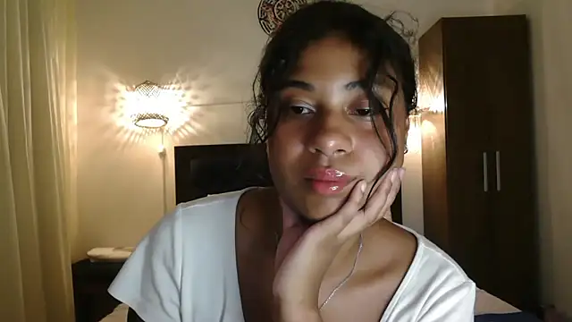 dark enchantress  online show from March 28, 4:56 am