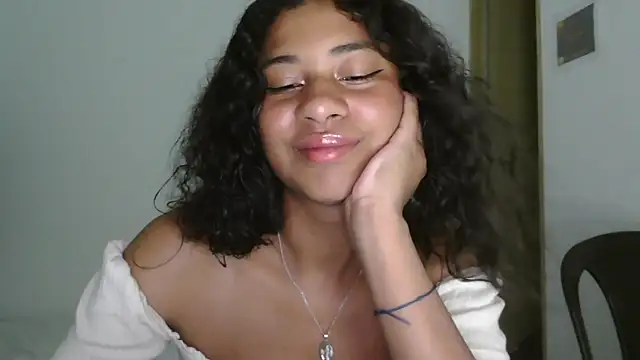 dark enchantress  online show from April 1, 12:11 am