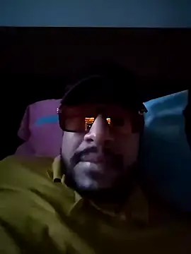 eljefe1119 online show from September 15, 11:05 pm