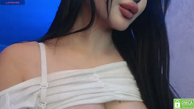 lunarose777 online show from December 26, 8:21 pm