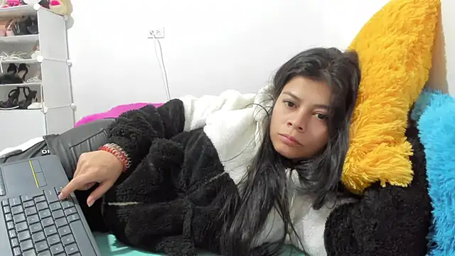 sweetnia online show from October 2, 12:50 am