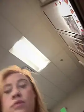 cinnatitties online show from October 7, 4:15 pm