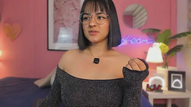 SoySaraa online show from February 6, 6:18 am