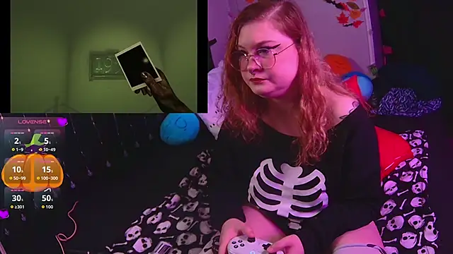 Snapshot of evamila chatting on October 15, 11:27 pm evamila online show from October 15, 11:27 pm