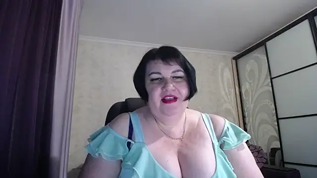 JuicyLady Di online show from February 5, 3:20 pm