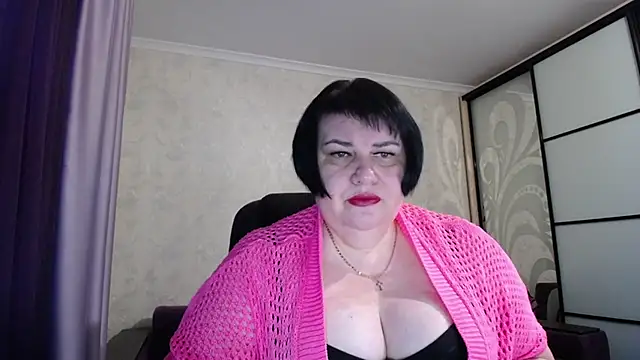 Snapshot of JuicyLady_Di chatting on October 27, 4:38 am JuicyLady Di online show from October 27, 4:38 am