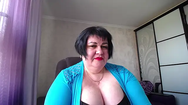 JuicyLady Di online show from May 1, 9:25 am
